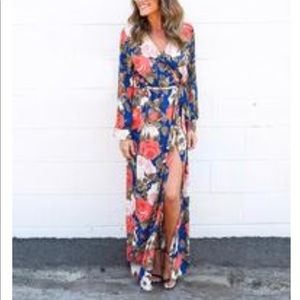 Floral Long Sleeve Maxi 🌹